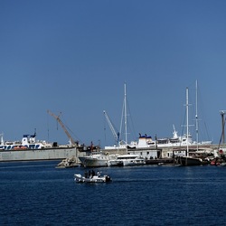 PALERMO. Fotografie di Giulio Azzarello &copy;2024.
