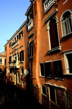 VENEZIA fotografie di Giulio Azzarello ©2020. VENEZIA fotografie di Giulio Azzarello ©2020.
