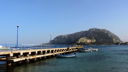 MONDELLO di inverno. Fotografie di Giulio Azzarello &copy;2016.