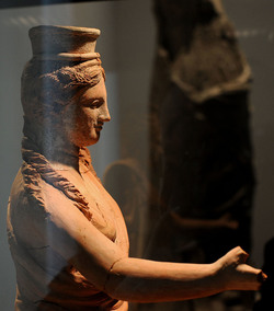 LA VENERE DI MORGANTINA e il suo ritorno dagli USA al museo archeologico di Aidone. Fotografie di Giulio Azzarello &copy;2014.
