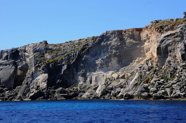 ISOLA DI FAVIGNANA in Sicilia. Visioni panoramiche o particolari. Fotografie di Giulio Azzarello ©2014. ISOLA DI FAVIGNANA in Sicilia. Visioni panoramiche o particolari. Fotografie di Giulio Azzarello ©2014.