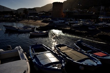 BARCHE da PESCA fotografie di Giulio Azzarello &copy;2019.