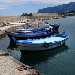 BARCHE. Fotografie di Giulio Azzarello ©2022.