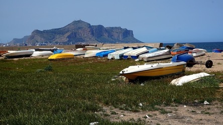 BARCHE. Fotografie di Giulio Azzarello ©2022.