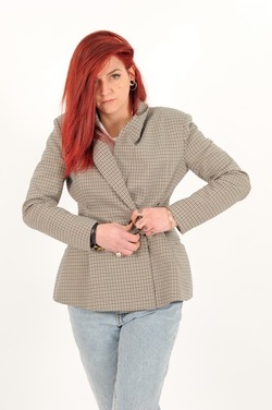 LUCREZIA artista modella attrice. Fotografie di Giulio Azzarello &copy;2018.