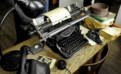 IL MUSEO SCHINDLER a Cracovia. Fotografie di Giulio Azzarello ©2016. IL MUSEO SCHINDLER a Cracovia. Fotografie di Giulio Azzarello ©2016.