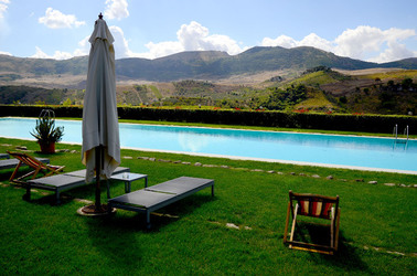 VENDEMMIA di AUTUNNO a S.Cristina Gela in Sicilia. Fotografie di Giulio Azzarello &copy;2016.