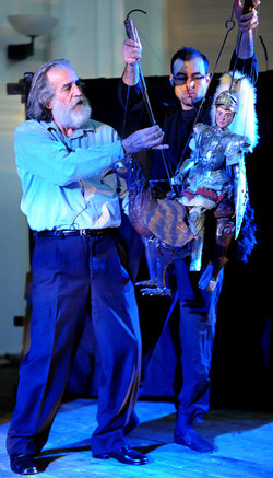 OPERA DEI PUPI di Mimmo Cuticchio in uno spettacolo natalizio a Palermo. Fotografie di Giulio Azzarello ©2014. OPERA DEI PUPI di Mimmo Cuticchio in uno spettacolo natalizio a Palermo. Fotografie di Giulio Azzarello ©2014.