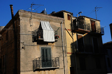 POLIZZI GENEROSA in Sicilia. Fotografie di Giulio Azzarello ©2014. POLIZZI GENEROSA in Sicilia. Fotografie di Giulio Azzarello ©2014.