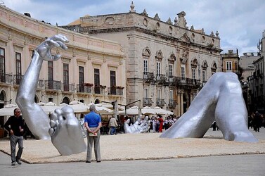 SIRACUSA arte a Ortiggia. Fotografie di Giulio Azzarello &copy;2014.