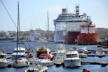 MESSINA città. Fotografie di Giulio Azzarello ©2016.