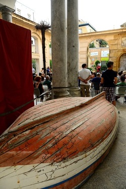 LA MACCHINA DEI SOGNI di Mimmo Cuticchio. Fotografie di Giulio Azzarello ©2020. LA MACCHINA DEI SOGNI di Mimmo Cuticchio. Fotografie di Giulio Azzarello ©2020.