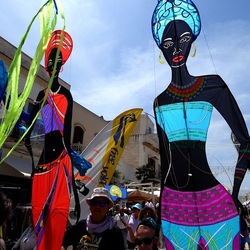 PARATA. Fotografie di Giulio Azzarello ©2023. PARATA. Fotografie di Giulio Azzarello ©2023.