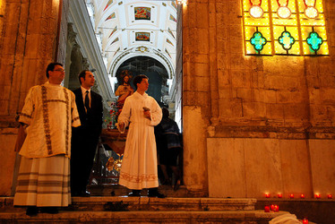PROCESSIONE RELIGIOSA in Sicilia. Fotografie di Giulio Azzarello &copy;2014.