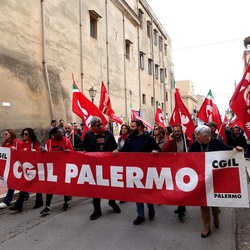 AFROCHE. Fotografie di Giulio Azzarello ©2024. AFROCHE. Fotografie di Giulio Azzarello ©2024.