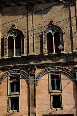BOLOGNA centro storico. Fotografie di Giulio Azzarello &copy;2018.