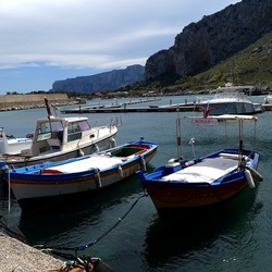 BARCHE. Fotografie di Giulio Azzarello ©2022.