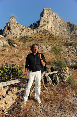 GUIDO BARAGLI artista pittore. Fotografie di Giulio Azzarello &copy;2014.