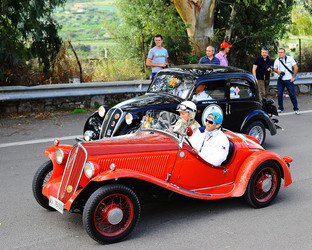 TARGA FLORIO storica in Sicilia. Fotografie di Giulio Azzarello ©2015 2016. TARGA FLORIO storica in Sicilia. Fotografie di Giulio Azzarello ©2015 2016.