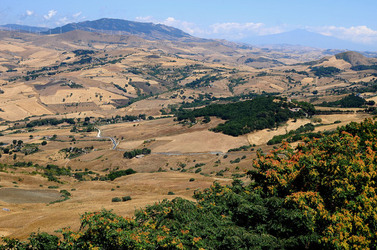 GANCI comune e antico borgo medievale delle Madonie in Sicilia. Fotografie di Giulio Azzarello &copy;2014.