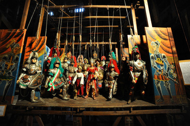 TRADIZIONI IN VIAGGIO mostra di pupi di Mimmo Cuticchio. Fotografie di Giulio Azzarello &copy;2014.