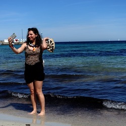 MONDELLO. Fotografie di Giulio Azzarello &copy;2024.