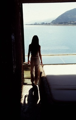 ATELIER SUL MARE fotografie di Giulio Azzarello &copy;2021.