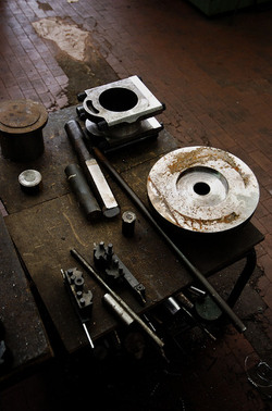 INDUSTRIA fotografie di Giulio Azzarello &copy;2014.