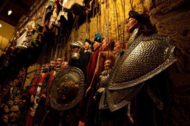 OPERA dei PUPI di Mimmo e Giacomo Cuticchio. Fotografie di Giulio Azzarello ©2020. OPERA dei PUPI di Mimmo e Giacomo Cuticchio. Fotografie di Giulio Azzarello ©2020.