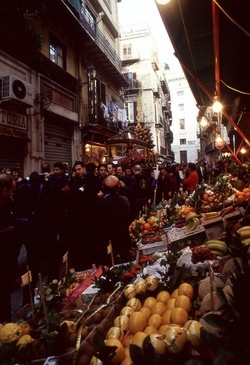 VUCCIRIA anni 90. Fotografie di Giulio Azzarello ©2022. VUCCIRIA anni 90. Fotografie di Giulio Azzarello ©2022.