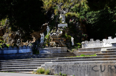MONREALE in Sicilia. Fotografie di Giulio Azzarello &copy;2016.