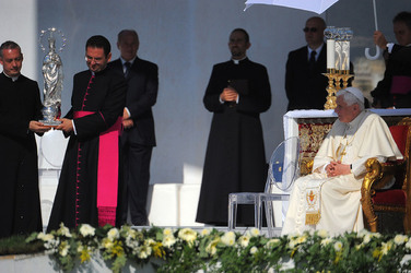 IL PAPA A PALERMO Papa Bendetto XVI. Fotografie di Giulio Azzarello ©2010 14.