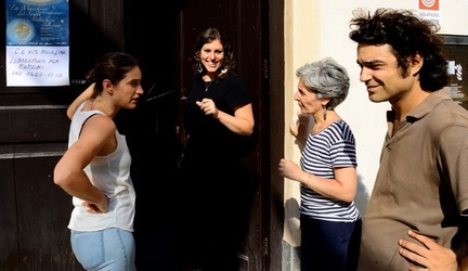 SARA CUTICCHIO e il suo laboratorio per i bambini. Fotografie di Giulio Azzarello &copy;2020.