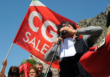 PORTELLA della Ginestra in Sicilia. Fotografie di Giulio Azzarello &copy;2014.