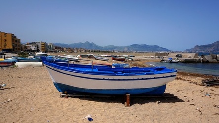 BARCHE. Fotografie di Giulio Azzarello ©2022.