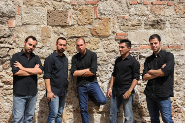 GIACOMO CUTICCHIO e il suo ensemble musicale. Fotografie di Giulio Azzarello &copy;2014.