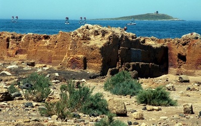 SCOGLIERA ROSSA fotografie di Giulio Azzarello &copy;2021.