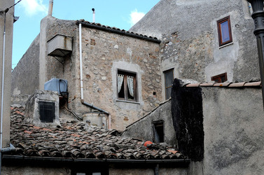 POLIZZI GENEROSA in Sicilia. Fotografie di Giulio Azzarello ©2014. POLIZZI GENEROSA in Sicilia. Fotografie di Giulio Azzarello ©2014.