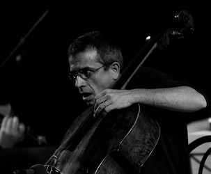GIOVANNI SOLLIMA in concerto. Fotografie di Giulio Azzarello &copy;2014.