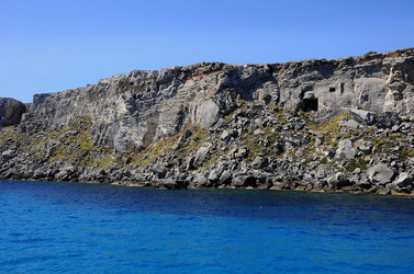 ISOLA DI FAVIGNANA in Sicilia. Visioni panoramiche o particolari. Fotografie di Giulio Azzarello ©2014. ISOLA DI FAVIGNANA in Sicilia. Visioni panoramiche o particolari. Fotografie di Giulio Azzarello ©2014.
