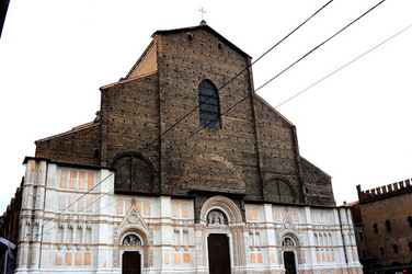 BOLOGNA centro storico. Fotografie di Giulio Azzarello ©2016. BOLOGNA centro storico. Fotografie di Giulio Azzarello ©2016.