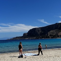 MONDELLO. Fotografie di Giulio Azzarello ©2024.