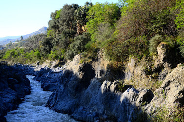 GOLE DELL ALCANTARA in Sicilia. Fotografie di Giulio Azzarello &copy;2016.