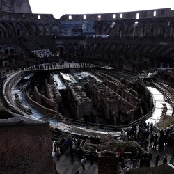 COLOSSEO Roma. Fotografie di Giulio Azzarello ©2020. COLOSSEO Roma. Fotografie di Giulio Azzarello ©2020.