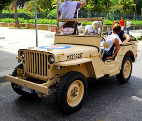 RADUNO di Auto e Moto classiche. Fotografie di Giulio Azzarello &copy;2016.