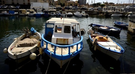 BARCHE da PESCA fotografie di Giulio Azzarello &copy;2019.