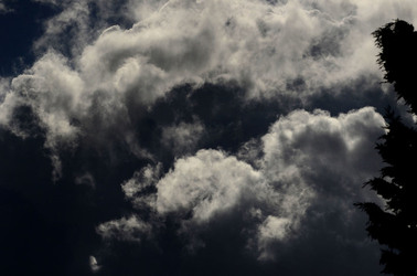 NUVOLE E NATURA fotografie di Giulio Azzarello &copy;2014.