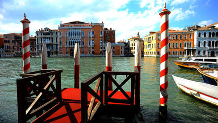 LUNGOMARE di VENEZIA. Fotografie di Giulio Azzarello &copy;2016.