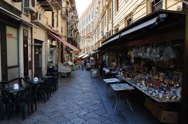 LA VUCCIRIA DI PALERMO fotografie di Giulio Azzarello &copy;2014.
