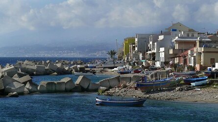 CAPO PELORO borgo marinaro dello stretto di Messina. Fotografie di Giulio Azzarello ©2014.